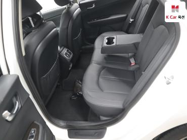 2020 - kia k5