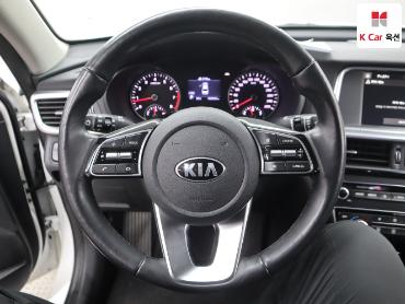 2020 - kia k5