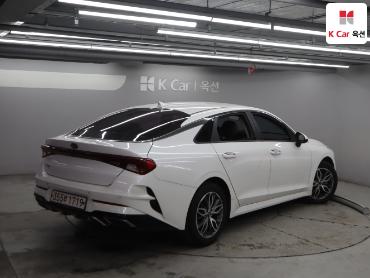 2020 - kia k5
