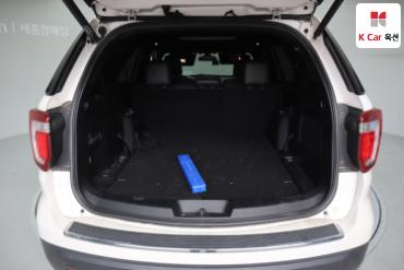 2018 - ford explorer