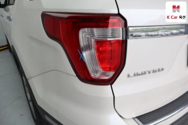 2018 - ford explorer