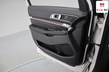 2018 - ford explorer