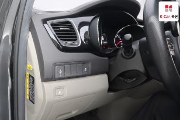 2017 - kia carnival
