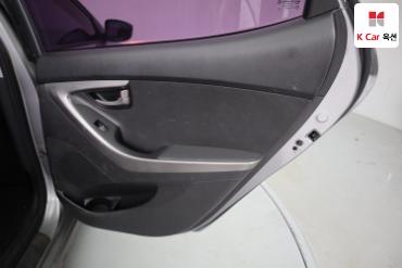 2011 - hyundai avante