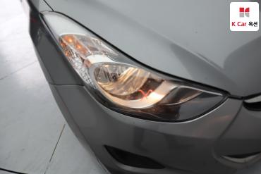 2011 - hyundai avante