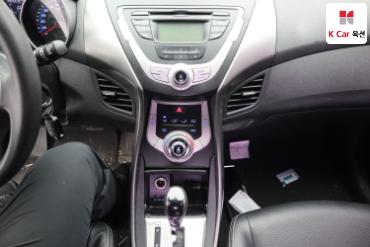 2011 - hyundai avante
