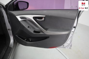 2011 - hyundai avante