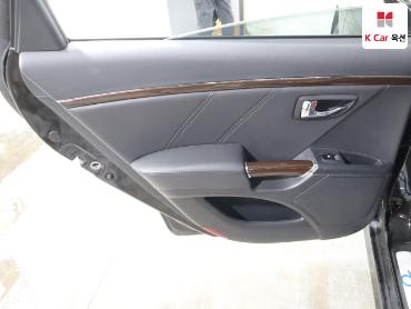 2011 - hyundai grandeur