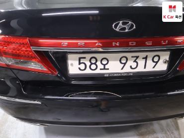 2011 - hyundai grandeur