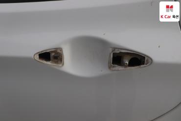 2011 - hyundai accent