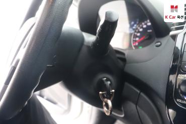 2011 - hyundai accent