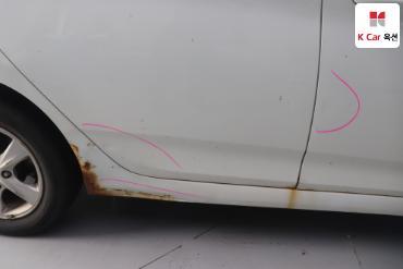 2011 - hyundai accent