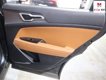 2023 - kia sportage