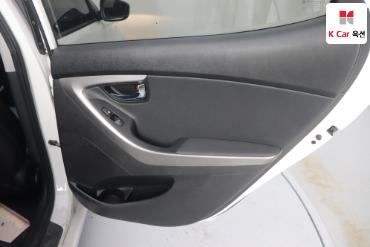 2011 - hyundai avante