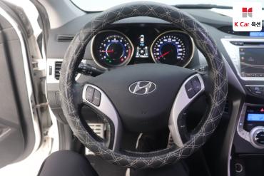 2011 - hyundai avante