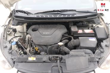 2011 - hyundai avante