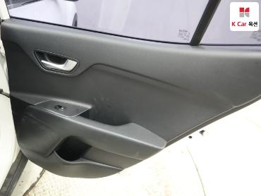 2018 - kia stonic