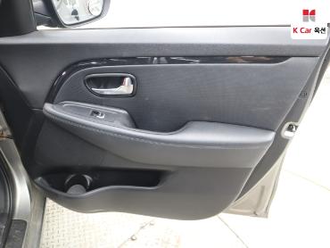 2014 - kia carens