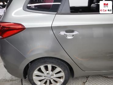 2014 - kia carens
