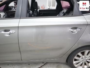 2014 - kia carens
