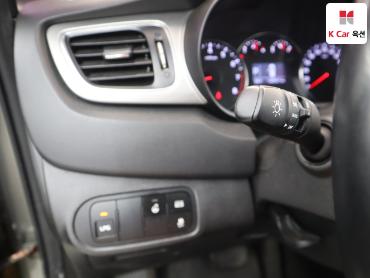 2014 - kia carens