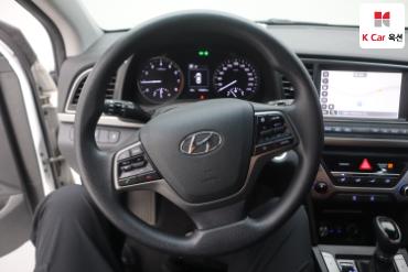2018 - hyundai avante