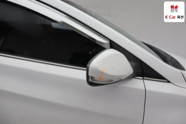 2015 - hyundai avante