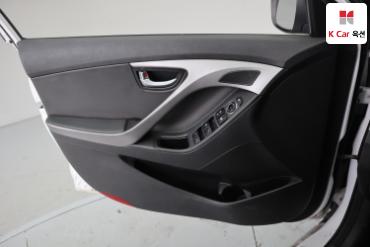 2015 - hyundai avante