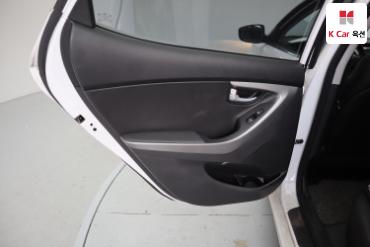 2015 - hyundai avante