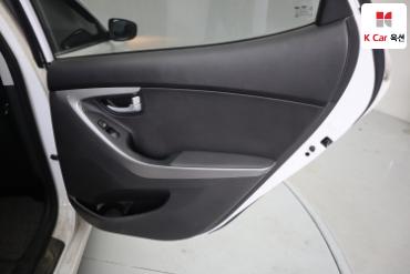 2015 - hyundai avante