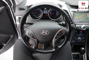 2015 - hyundai avante