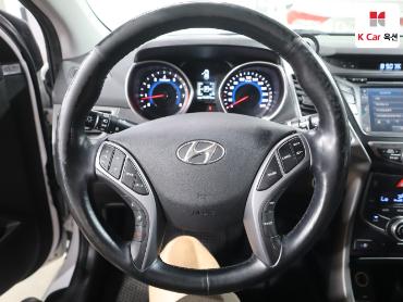 2015 - hyundai avante