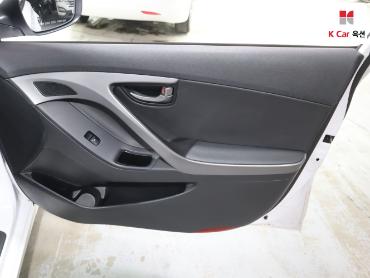 2015 - hyundai avante