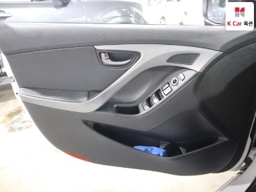 2015 - hyundai avante