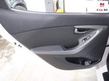 2015 - hyundai avante