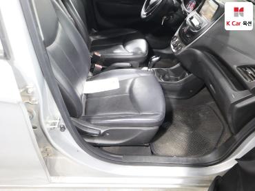 2016 - chevrolet spark