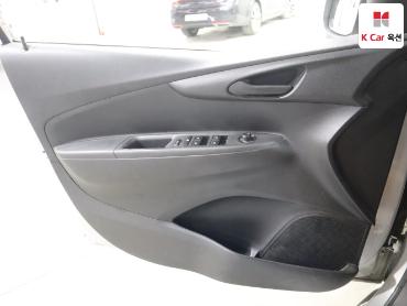 2016 - chevrolet spark