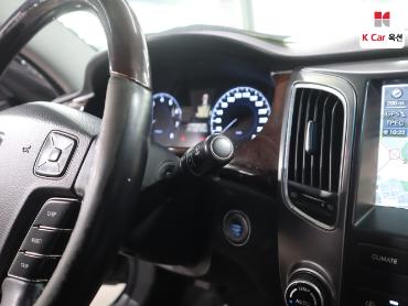2012 - hyundai equus