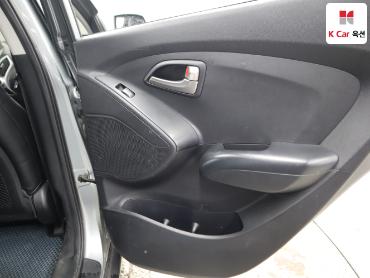 2010 - hyundai tucson