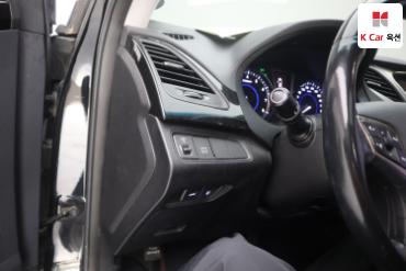 2011 - hyundai grandeur