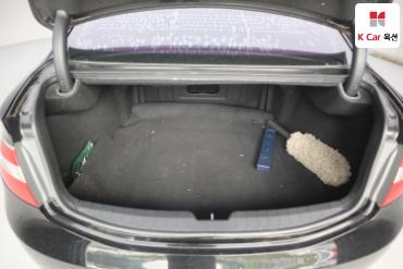 2011 - hyundai grandeur