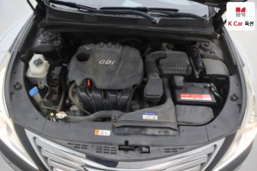 2011 - hyundai grandeur