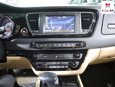 2018 - kia carnival