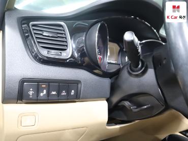 2018 - kia carnival