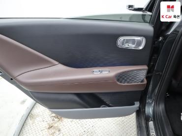 هيونداي Ioniq 2023 — صورة 23