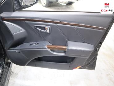 2010 - hyundai grandeur