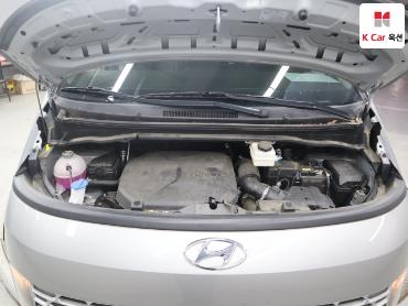 2023 - hyundai staria