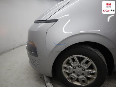 2023 - hyundai staria