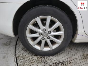 2011 - toyota camry
