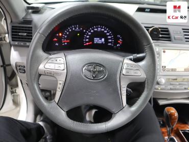 2011 - toyota camry